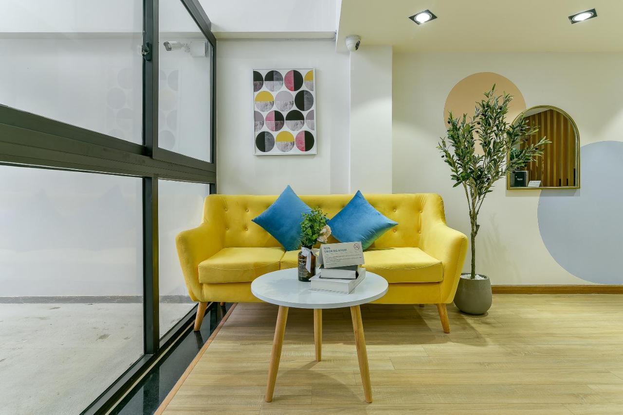 Căn hộ Nhà Cozrum Homes Aurora *